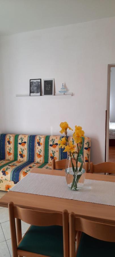 Apartmani Nikica Drage Bagian luar foto