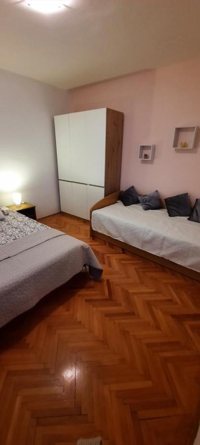 Apartmani Nikica Drage Bagian luar foto