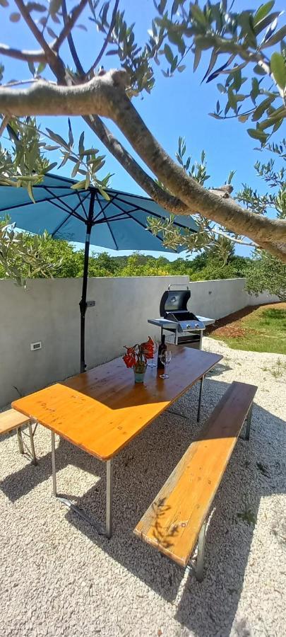 Apartmani Nikica Drage Bagian luar foto